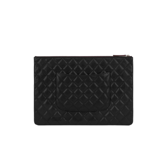 샤넬 클래식 라지 파우치 그레인드 카프스킨 & 골드 메탈 블랙